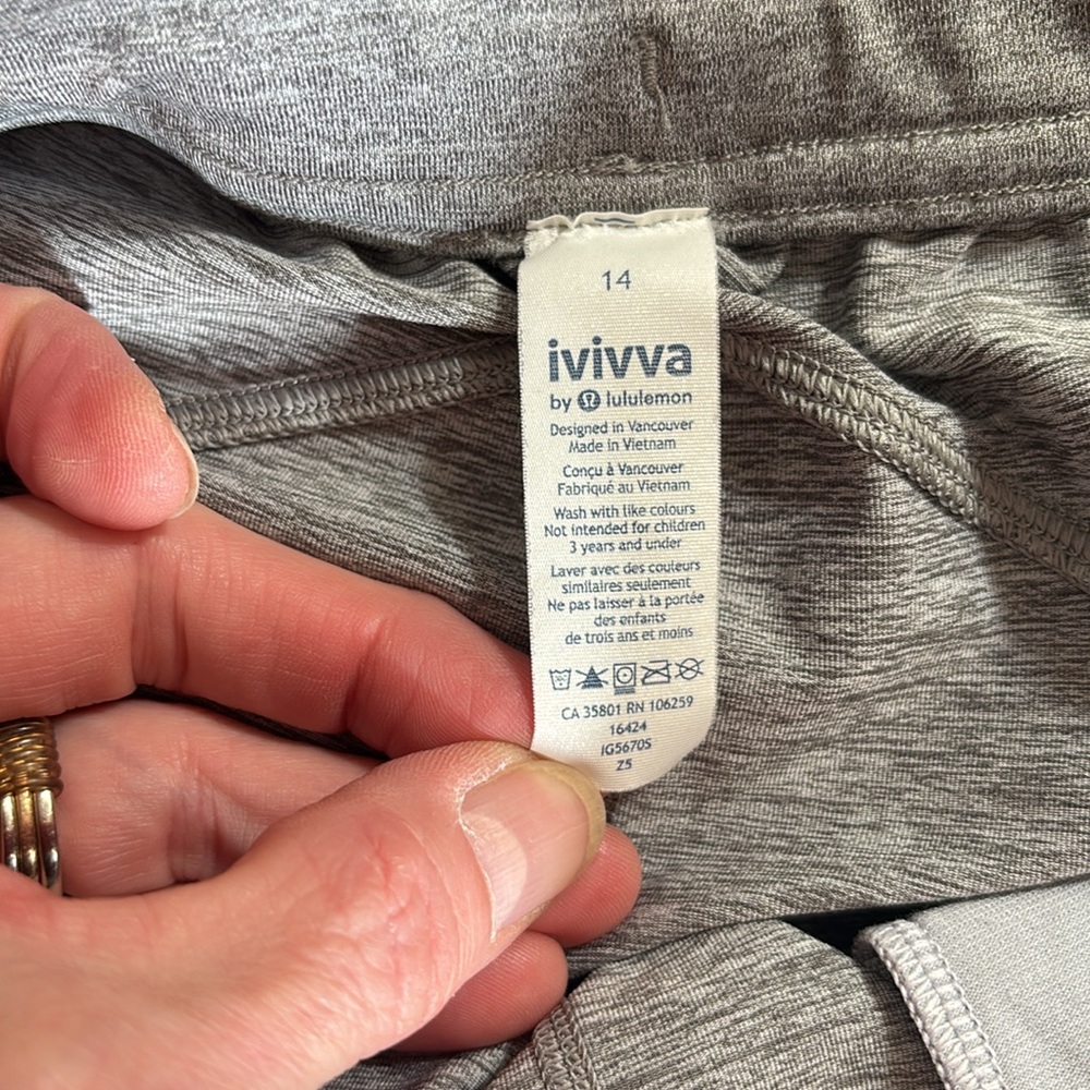 Ivivva Gray Kids Jogger Pants - Picture 6 of 6